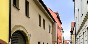 Außenansicht des Hotels Pebbles by RiNG in Regensburg in Deutschland, Fasten nach Buchinger, Basenfasten