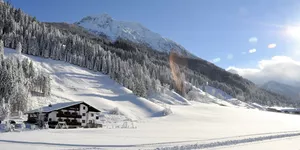 Lärchenhof Kleinarl im Winter in schneebedeckter Umgebung und Natur, Fasten nach Buchinger, Basenfasten