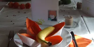 Banane auf Teller