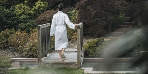 Basenfasten und Yoga Retreat in Theiners Garten in Südtirol mit Fastenbegleiterin Sandra Stieme